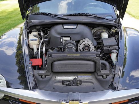 Used 2005 Chevrolet SSR w/ Preferred Equipment Group RWD image 27