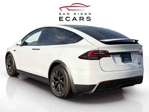 Used 2023 Tesla Model X Plaid image 7