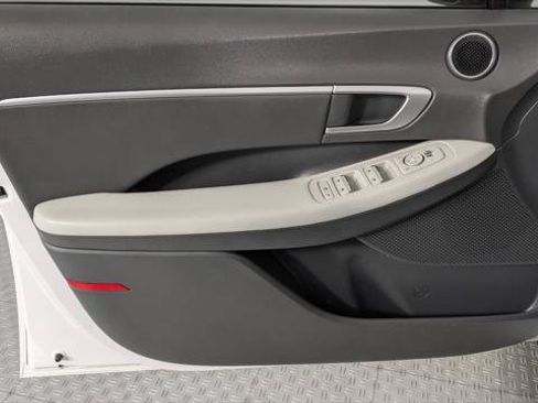 Used 2024 Hyundai Sonata SEL FWD image 13