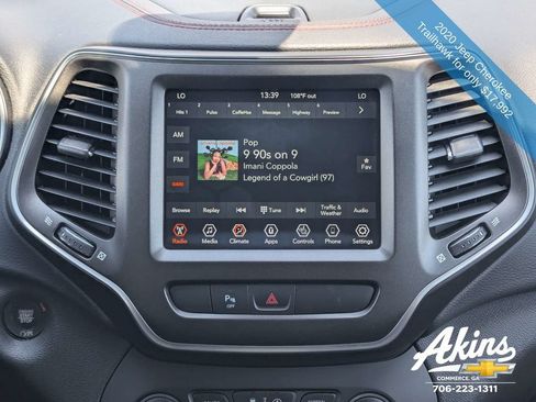 Used 2020 Jeep Cherokee Trailhawk w/ Comfort/Convenience Group AWD/4WD image 18
