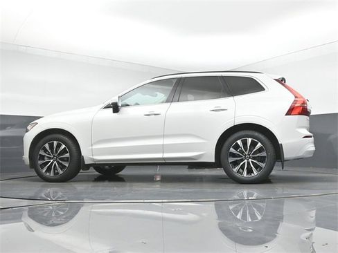 Used 2023 Volvo XC60 B5 Core w/ Climate Package image 35