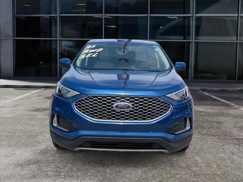 Used 2023 Ford Edge SEL w/ Convenience Package AWD/4WD image 3