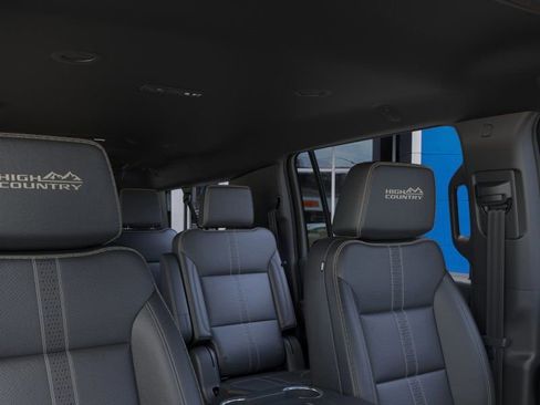 New 2025 Chevrolet Suburban High Country image 24
