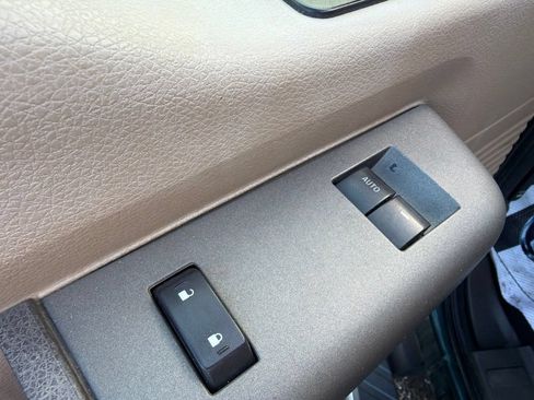 Used 2011 Ford F250 Lariat RWD image 13
