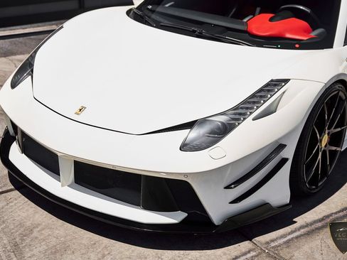 Used 2014 Ferrari 458 Spider RWD image 7