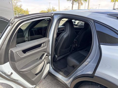 Certified 2025 Porsche Cayenne Turbo GT image 27