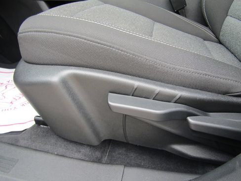 Used 2025 GMC Terrain Elevation AWD/4WD image 25