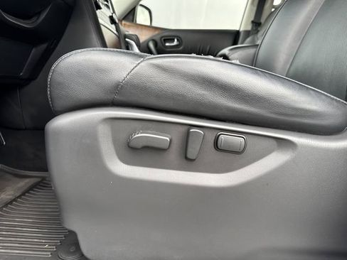 Used 2023 Nissan Armada SL w/ Cargo Package image 9