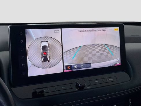Used 2024 Nissan Rogue SL FWD image 19