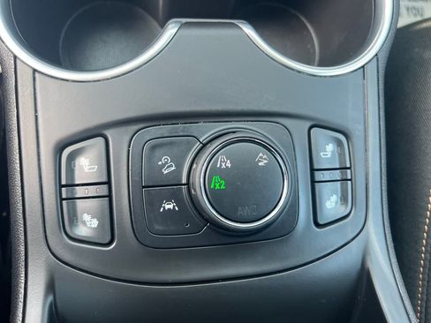 Used 2021 GMC Terrain SLE image 29