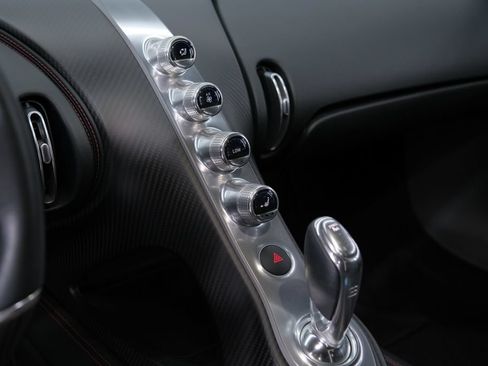 Used 2018 Bugatti Chiron AWD/4WD image 14