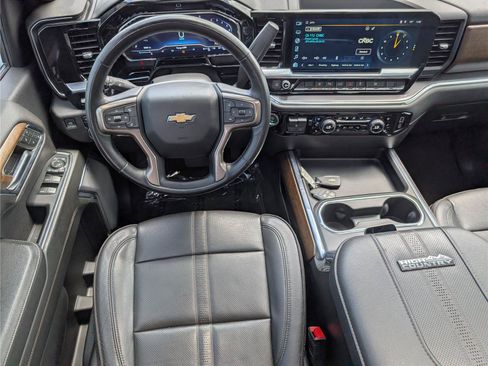 Used 2024 Chevrolet Silverado 2500 High Country w/ High Country Premium Package AWD/4WD image 32