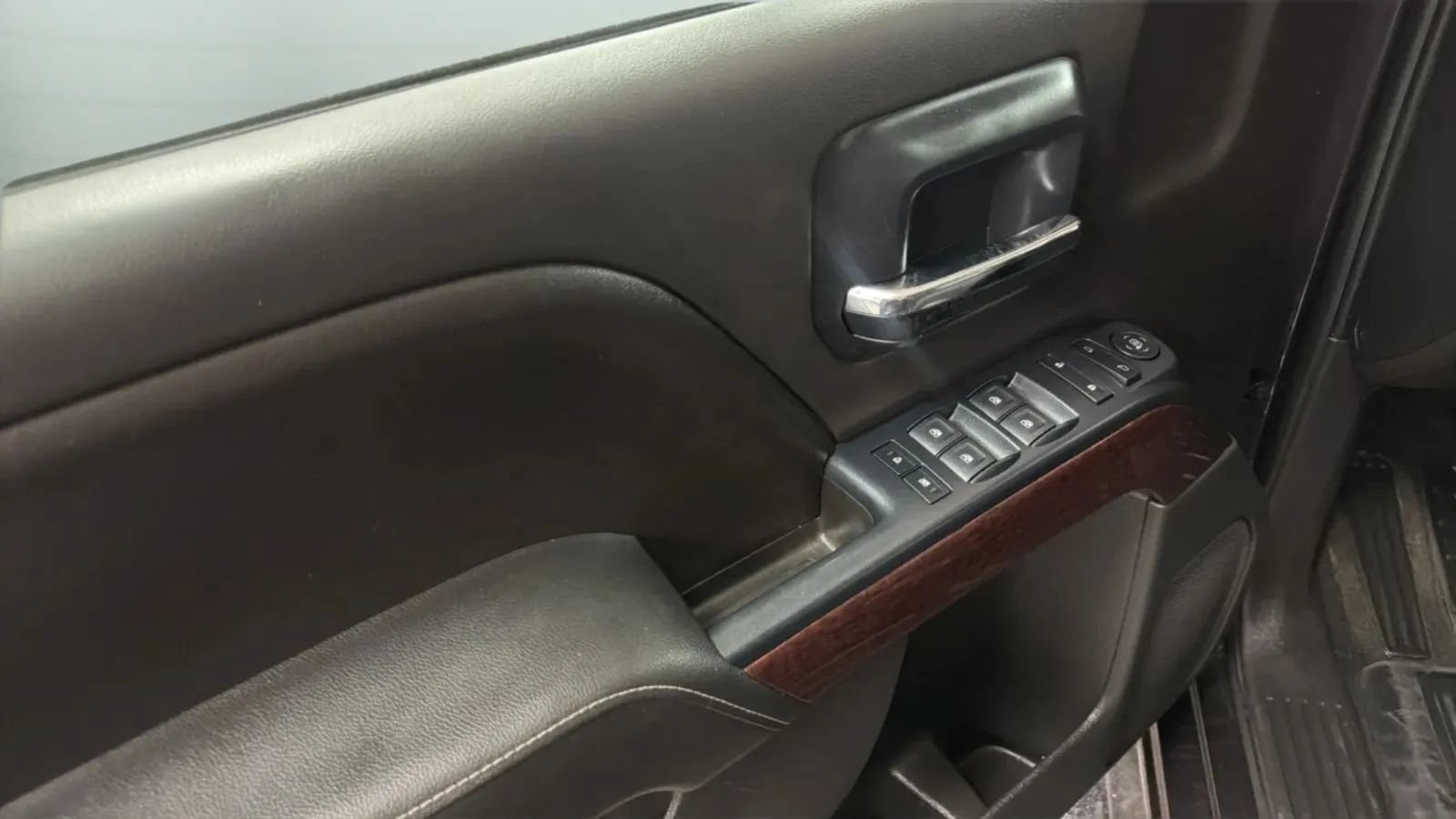 Used 2014 GMC Sierra 1500 SLE w/ Texas SLE Value Package AWD/4WD image 16
