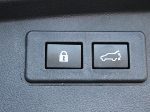 Used 2025 Subaru Outback Touring image 32