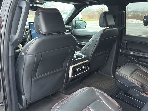 Used 2024 Ford Expedition Limited image 16