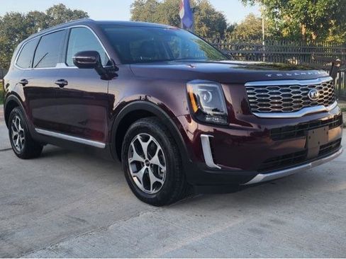 Used 2020 Kia Telluride EX image 3