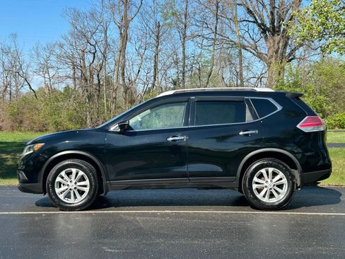 Used 2015 Nissan Rogue SV image 8