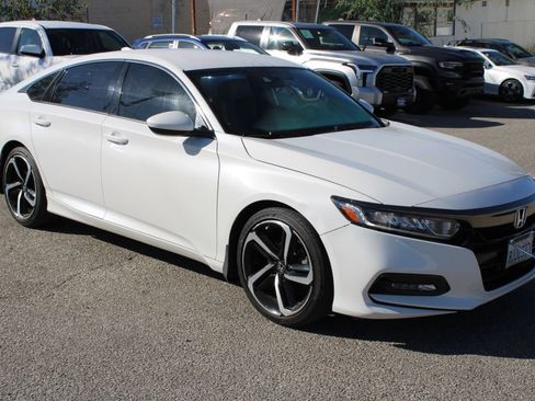 Used 2019 Honda Accord Sport image 3