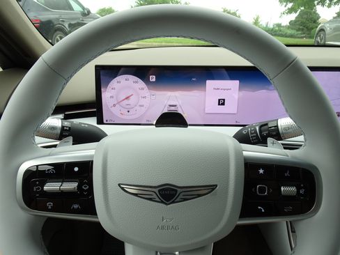 New 2026 Genesis GV70 2.5T Advanced image 19