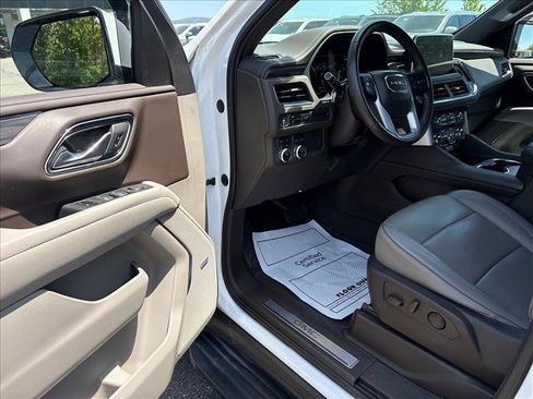 Certified 2021 GMC Yukon SLT AWD/4WD image 12
