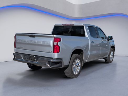 Used 2019 Chevrolet Silverado 1500 LTZ w/ LTZ Premium Package image 3