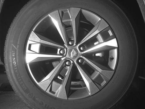 Used 2025 Chevrolet Equinox LT FWD image 15