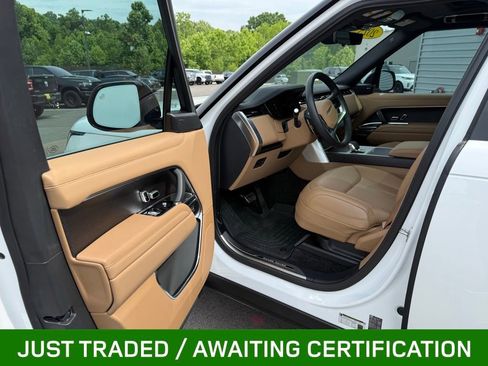 Used 2025 Land Rover Range Rover SE AWD/4WD image 24