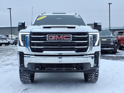 Used 2024 GMC Sierra 2500 SLT w/ SLT Premium Package image 2