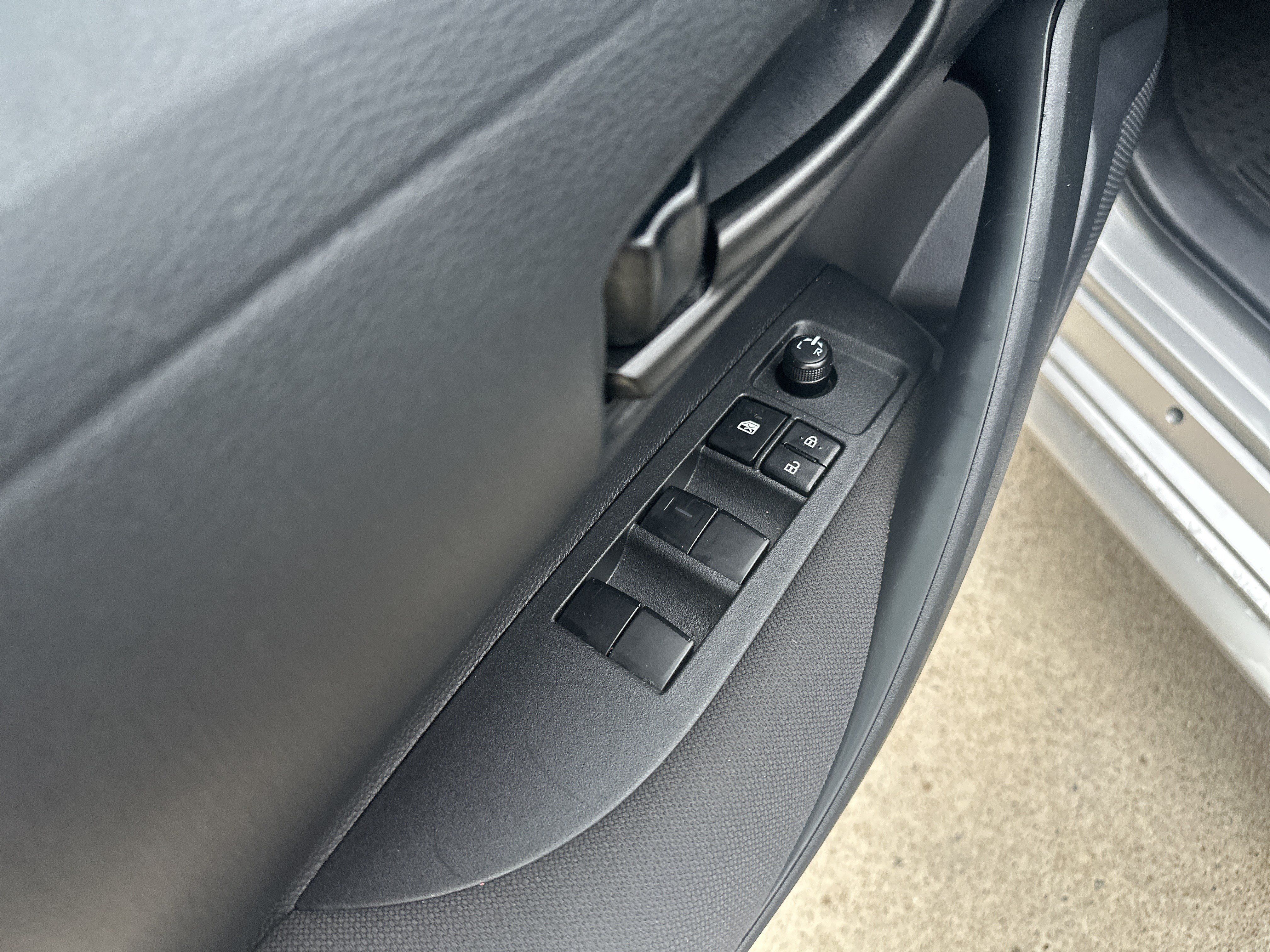 Used 2026 Toyota Corolla LE FWD image 14