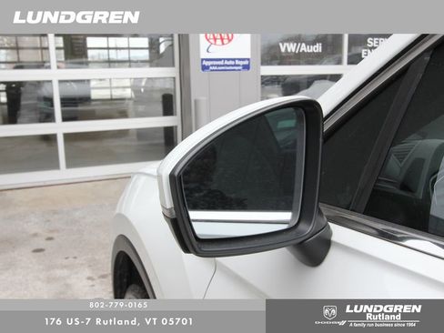 Used 2020 Volkswagen Tiguan SEL w/ 3rd Row Seat Package image 54