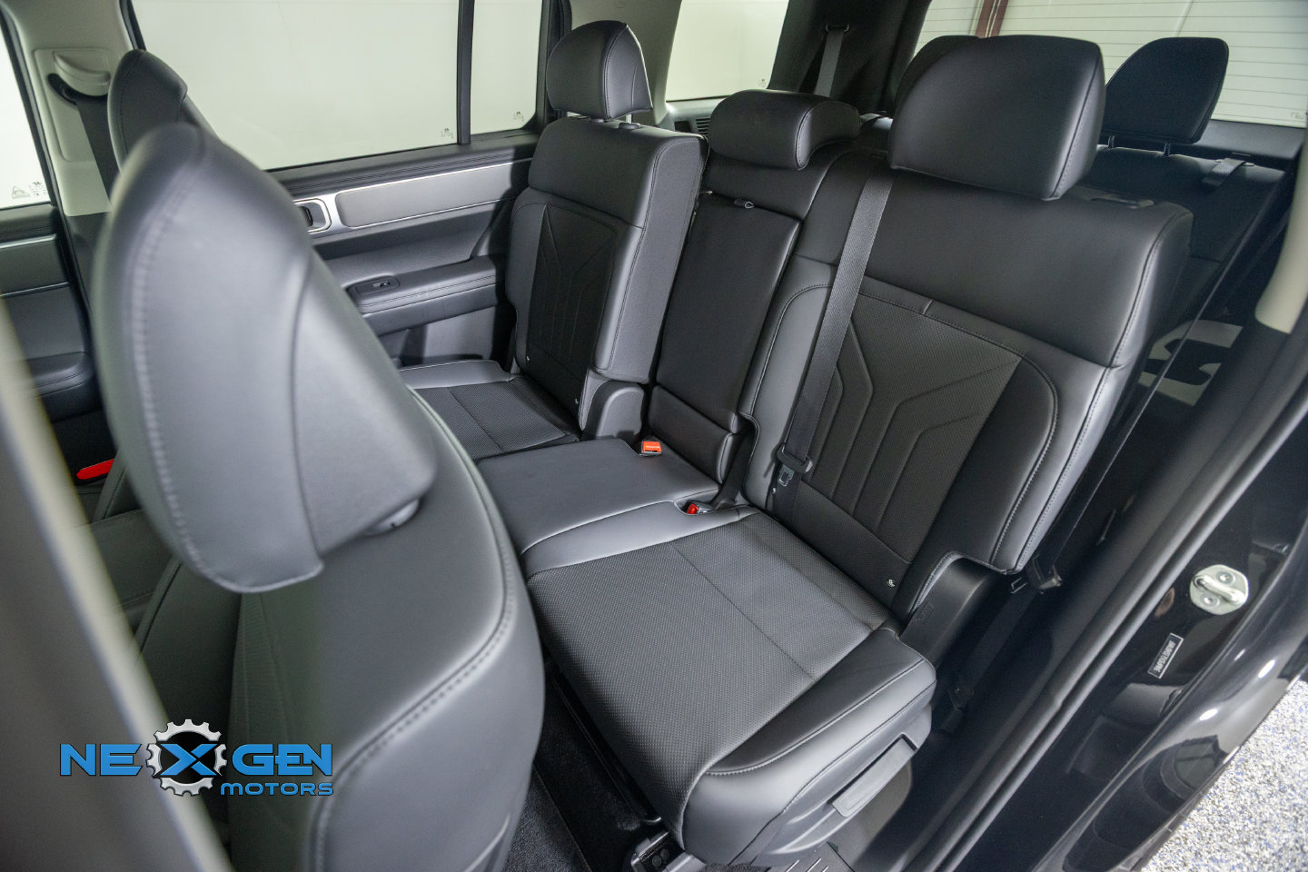 Used 2025 Hyundai Santa Fe XRT AWD/4WD image 34