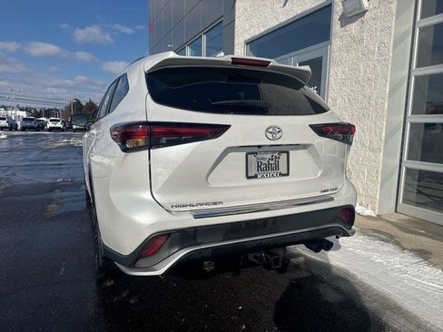 Certified 2024 Toyota Highlander XSE image 5