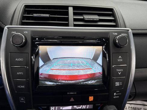 Used 2017 Toyota Camry XLE image 14