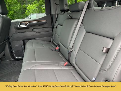 Used 2025 Chevrolet Silverado 1500 LT Trail Boss w/ Convenience Package II AWD/4WD image 30