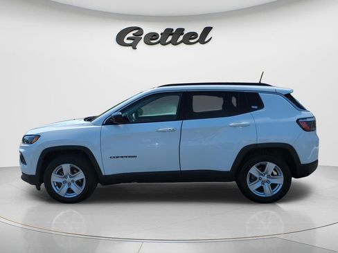 Used 2022 Jeep Compass Latitude FWD image 7