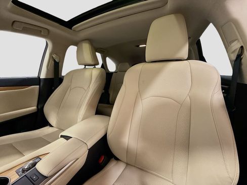 Used 2021 Lexus RX 350L Premium w/ Premium Package image 5