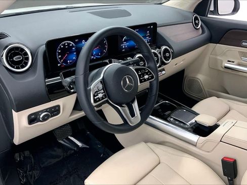 Certified 2022 Mercedes-Benz GLA 250 image 20