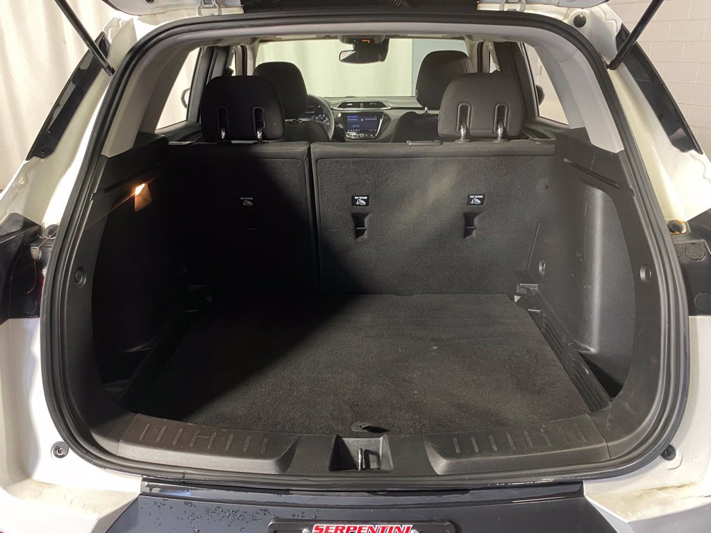 Used 2021 Chevrolet TrailBlazer LT w/ Convenience Package FWD image 28
