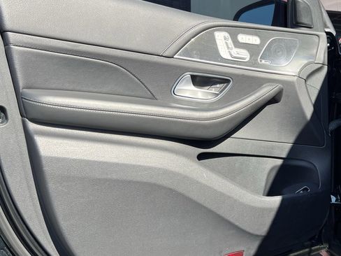 Used 2021 Mercedes-Benz GLS 580 GLS 580 image 15