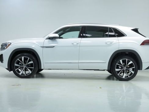 New 2026 Volkswagen Atlas Cross Sport SEL Premium R-Line image 4