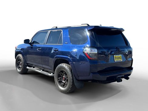 Used 2022 Toyota 4Runner SR5 Premium w/ Moonroof Package image 3
