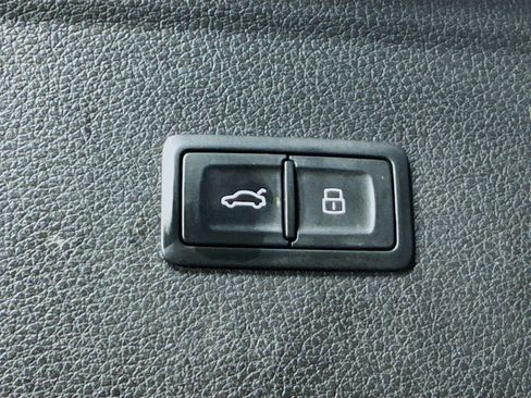 Used 2018 Audi Q5 2.0T Premium Plus w/ Premium Plus Package image 33