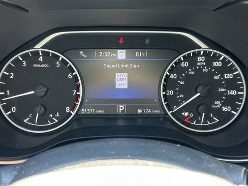 Used 2021 Nissan Maxima 3.5 SV FWD image 11