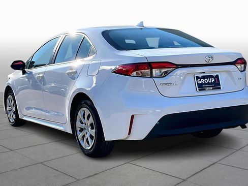 Used 2025 Toyota Corolla LE image 12