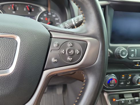 Used 2022 GMC Terrain AT4 w/ Infotainment Package II AWD/4WD image 14