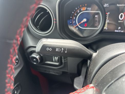 Used 2024 Jeep Wrangler Unlimited Rubicon AWD/4WD image 23