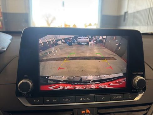 Used 2023 Nissan Altima 2.5 SR image 25