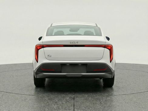 Used 2025 Kia K4 FWD image 7