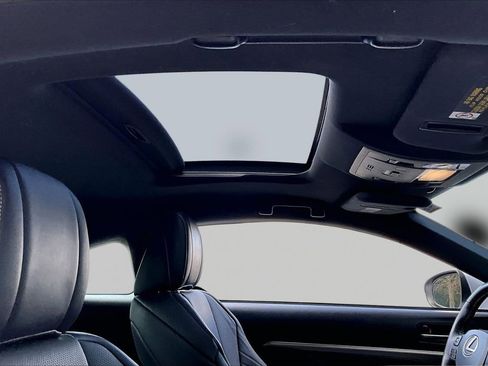 Used 2017 Lexus RC 300 F Sport image 16