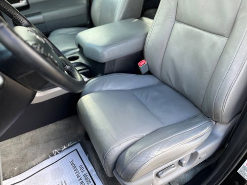 Used 2010 Toyota Sequoia Limited image 20